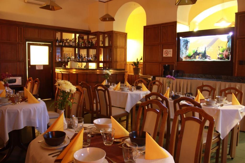 Hotel Omnibusz بودابست المظهر الخارجي الصورة