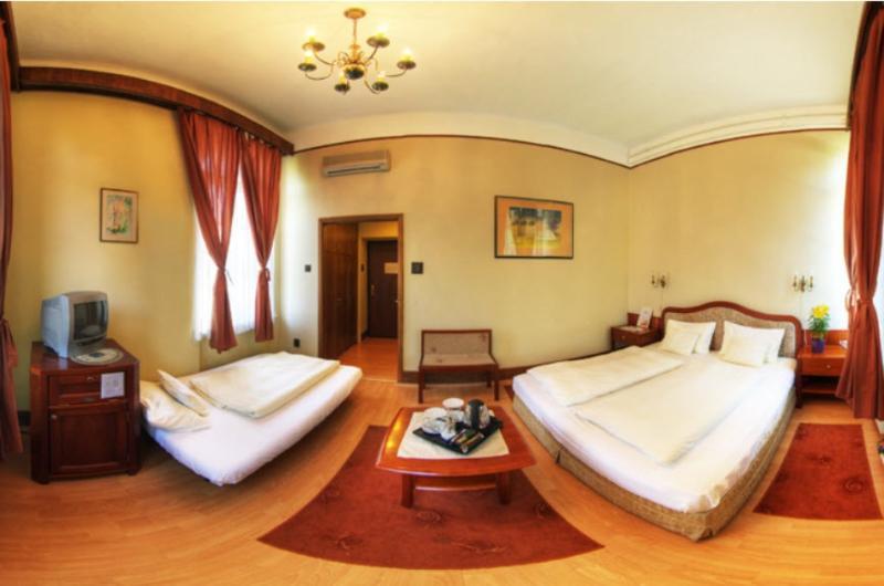 Hotel Omnibusz بودابست المظهر الخارجي الصورة