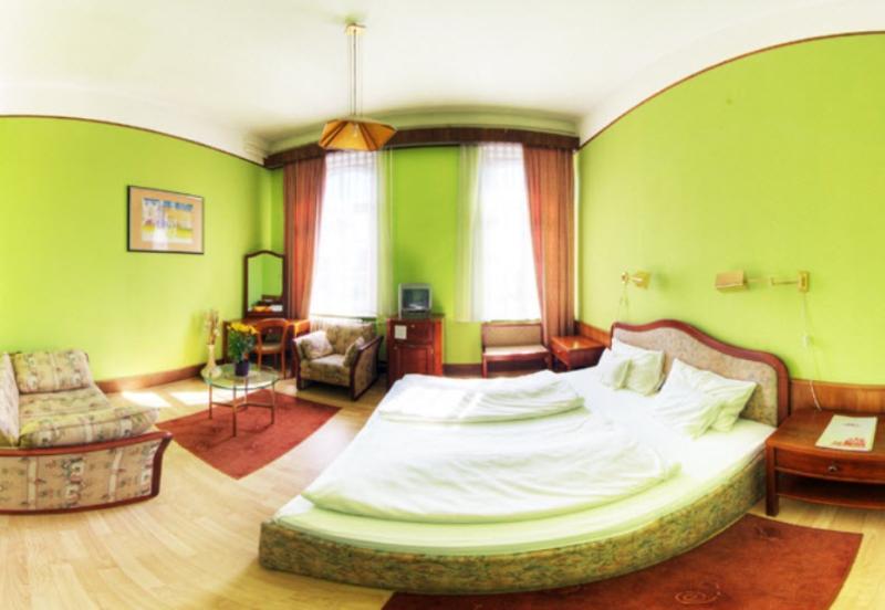 Hotel Omnibusz بودابست المظهر الخارجي الصورة