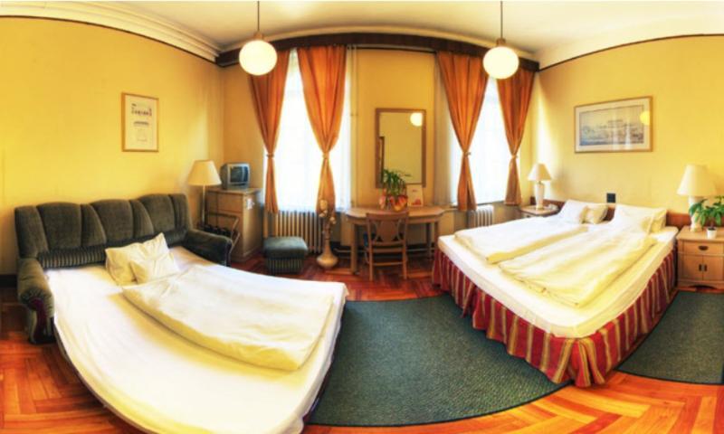 Hotel Omnibusz بودابست المظهر الخارجي الصورة