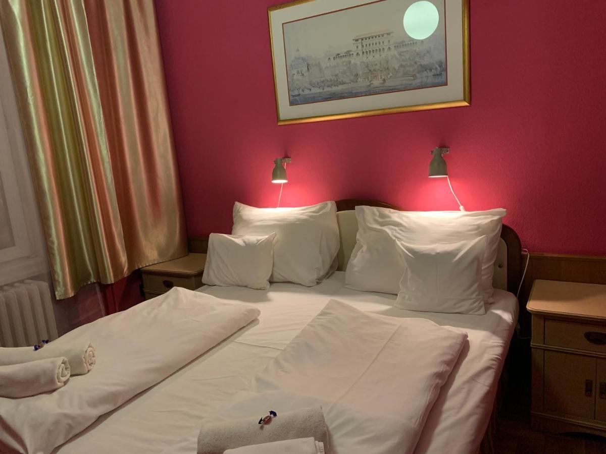 Hotel Omnibusz بودابست المظهر الخارجي الصورة