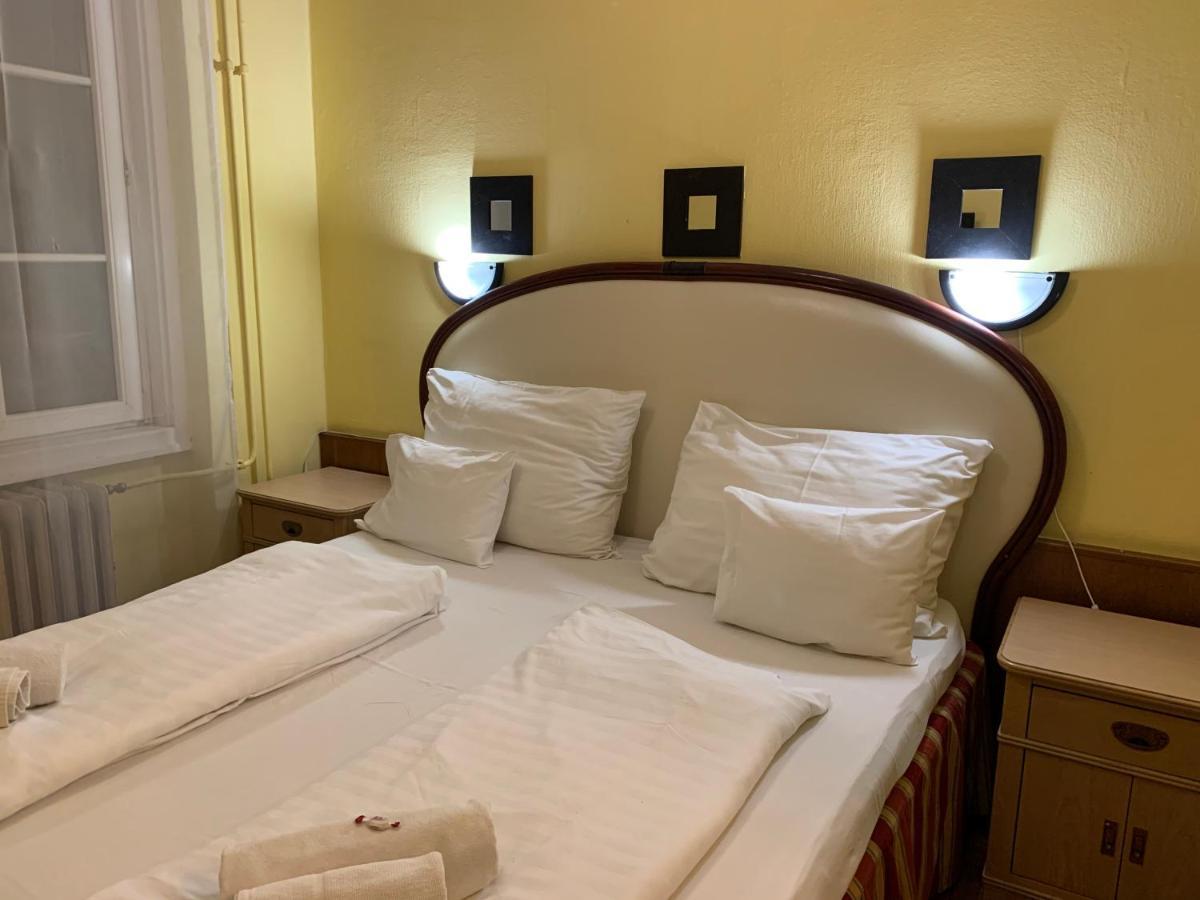 Hotel Omnibusz بودابست المظهر الخارجي الصورة