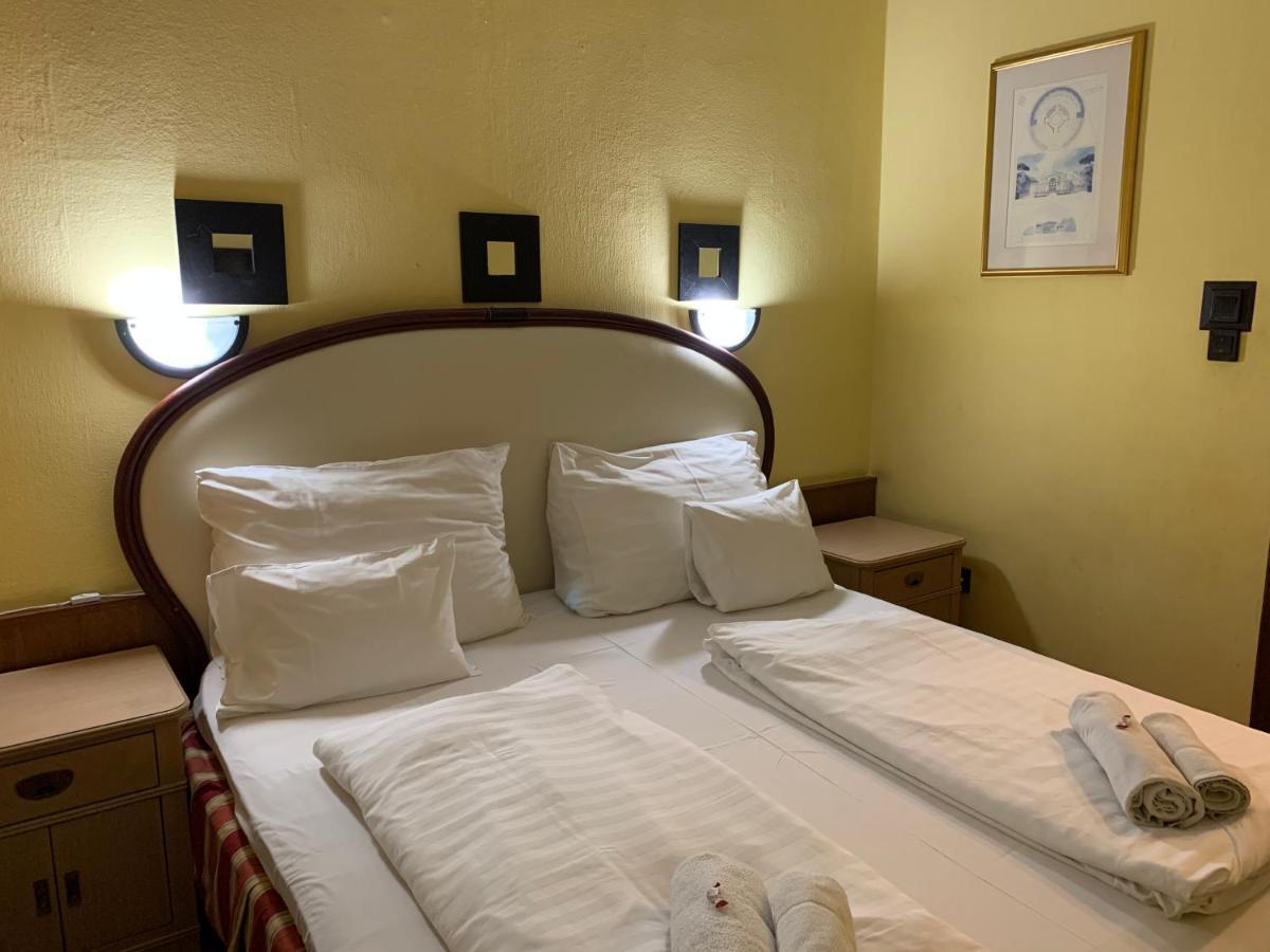 Hotel Omnibusz بودابست المظهر الخارجي الصورة