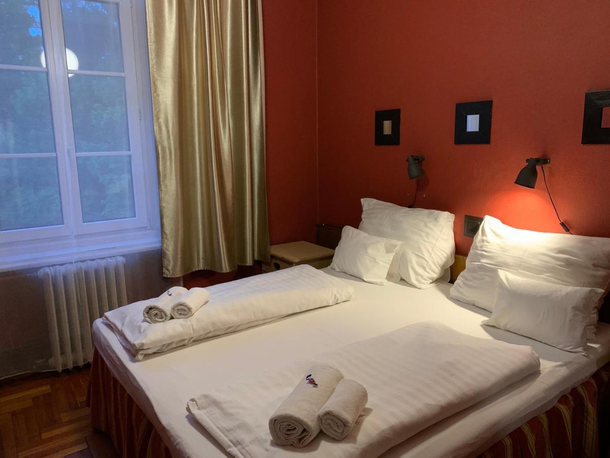 Hotel Omnibusz بودابست المظهر الخارجي الصورة